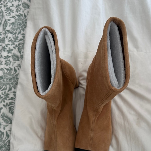 Stuart Weitzman cap toe suede stretch Tan and Black Heeled Boots 12 worn once - Picture 4 of 8